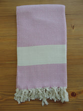 Load image into Gallery viewer, Personalized Blanket in pink handmade in natural turkish organic cotton with diamond lozenges pattern bordered by tassels
